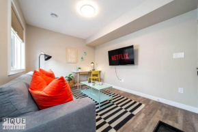 NEW, Euro-Style Suite, Whyte Avenue, AC, Netflix, Sleeps 6!